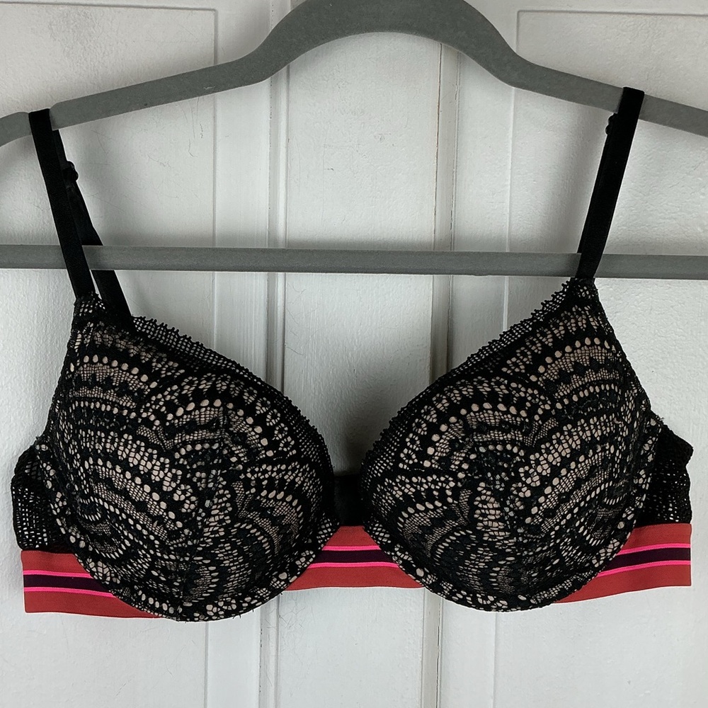 Victoria's Secret Very Sexy Pushup Bra Black Lace Retro Stripe 34C